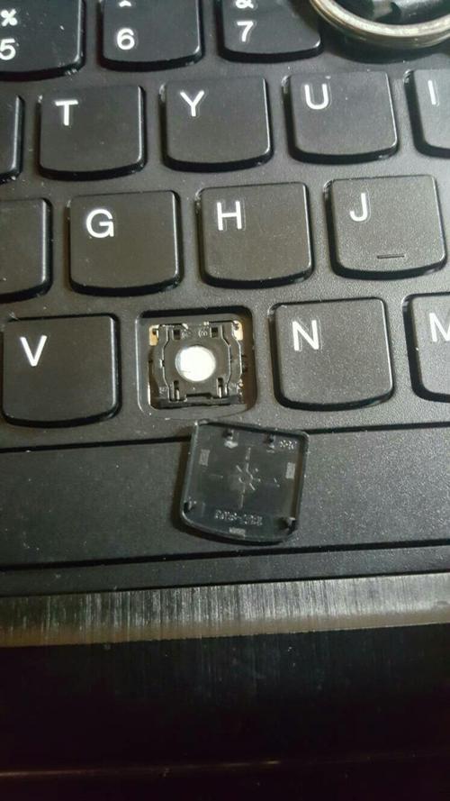 华硕笔记本电脑键盘按键掉了脱落了怎么办?